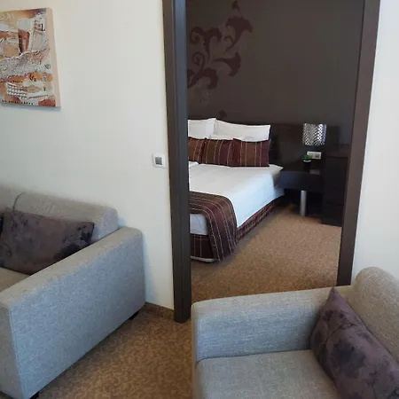 Otel Regnum
