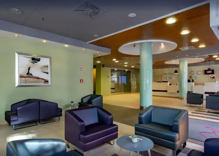 瑞格纳姆酒店 4*