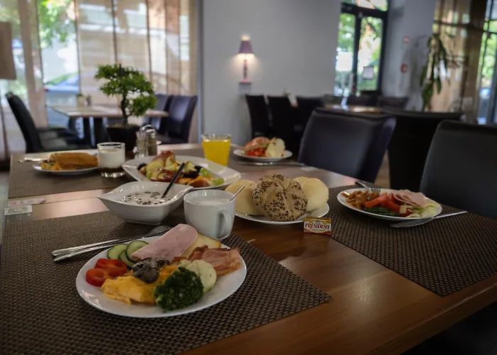 瑞格纳姆酒店 4*